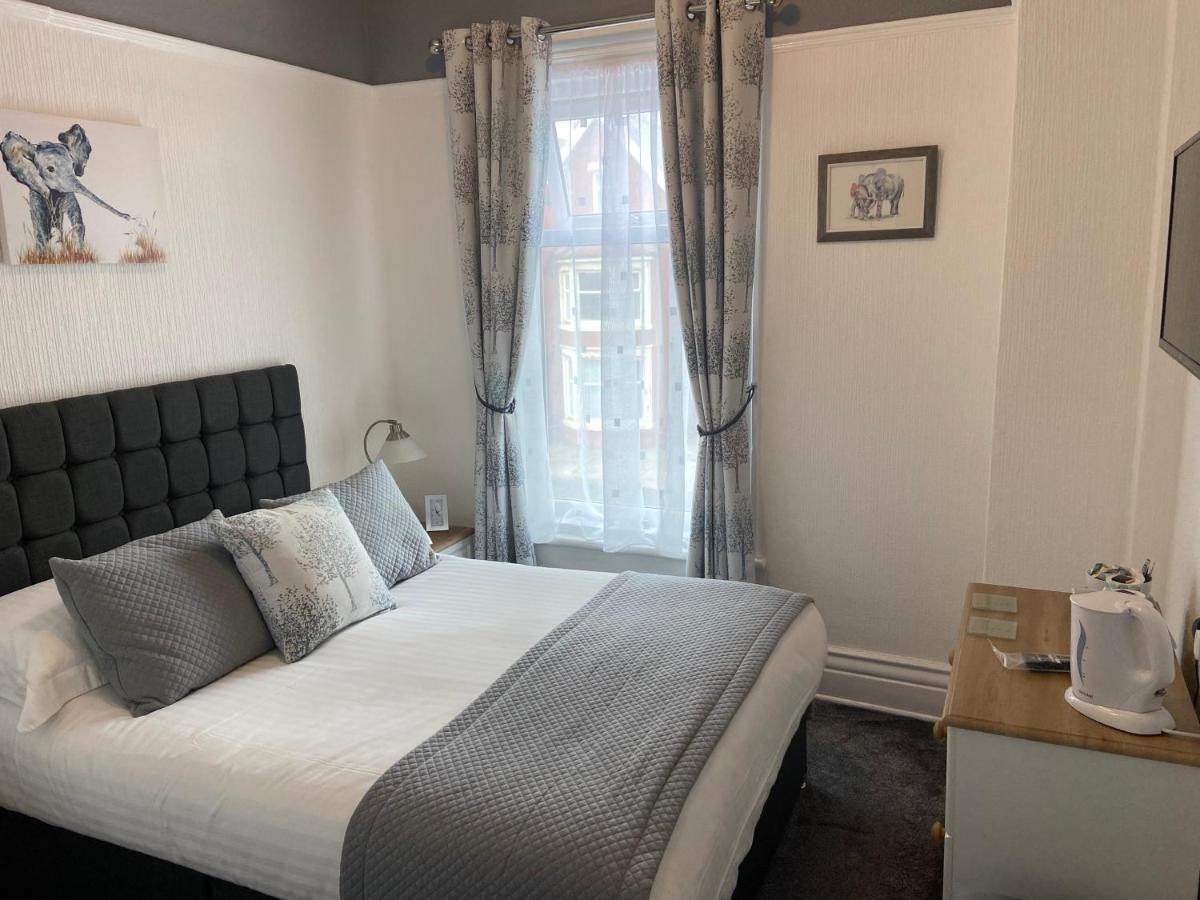 The Beechcliffe Hotel - Over 35'S Only Blackpool Eksteriør billede