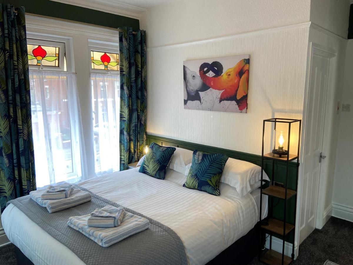 The Beechcliffe Hotel - Over 35'S Only Blackpool Eksteriør billede