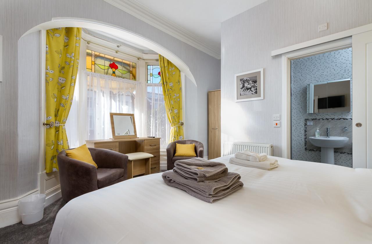 The Beechcliffe Hotel - Over 35'S Only Blackpool Eksteriør billede